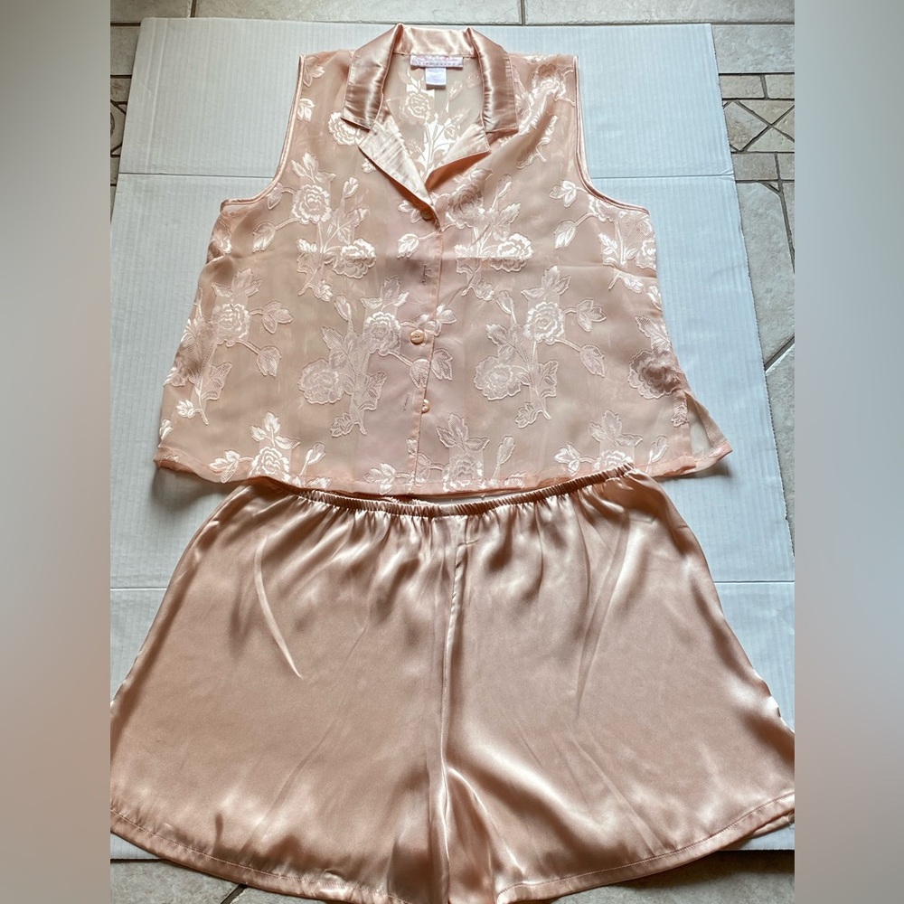 Vintage Oscar de la Renta Peachy Pink Sleeveless Blouse Shorts Pajama Sleepwear